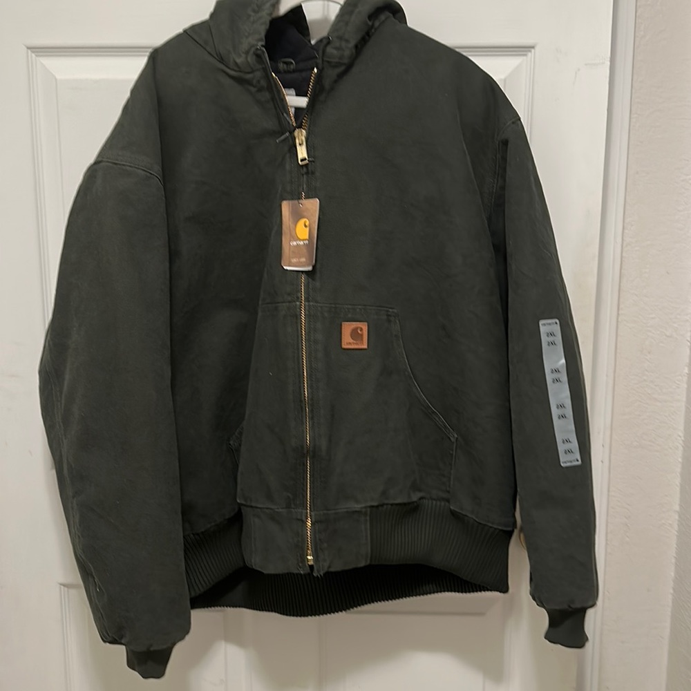 NWT Carhartt Men’s Quilted hooded Jacket 2XL